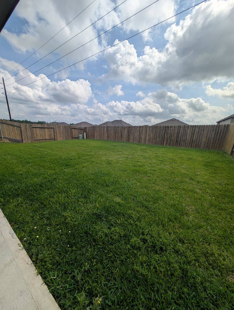 House for rent at 21210 Echo Manor Dr, Hockley, TX 77447