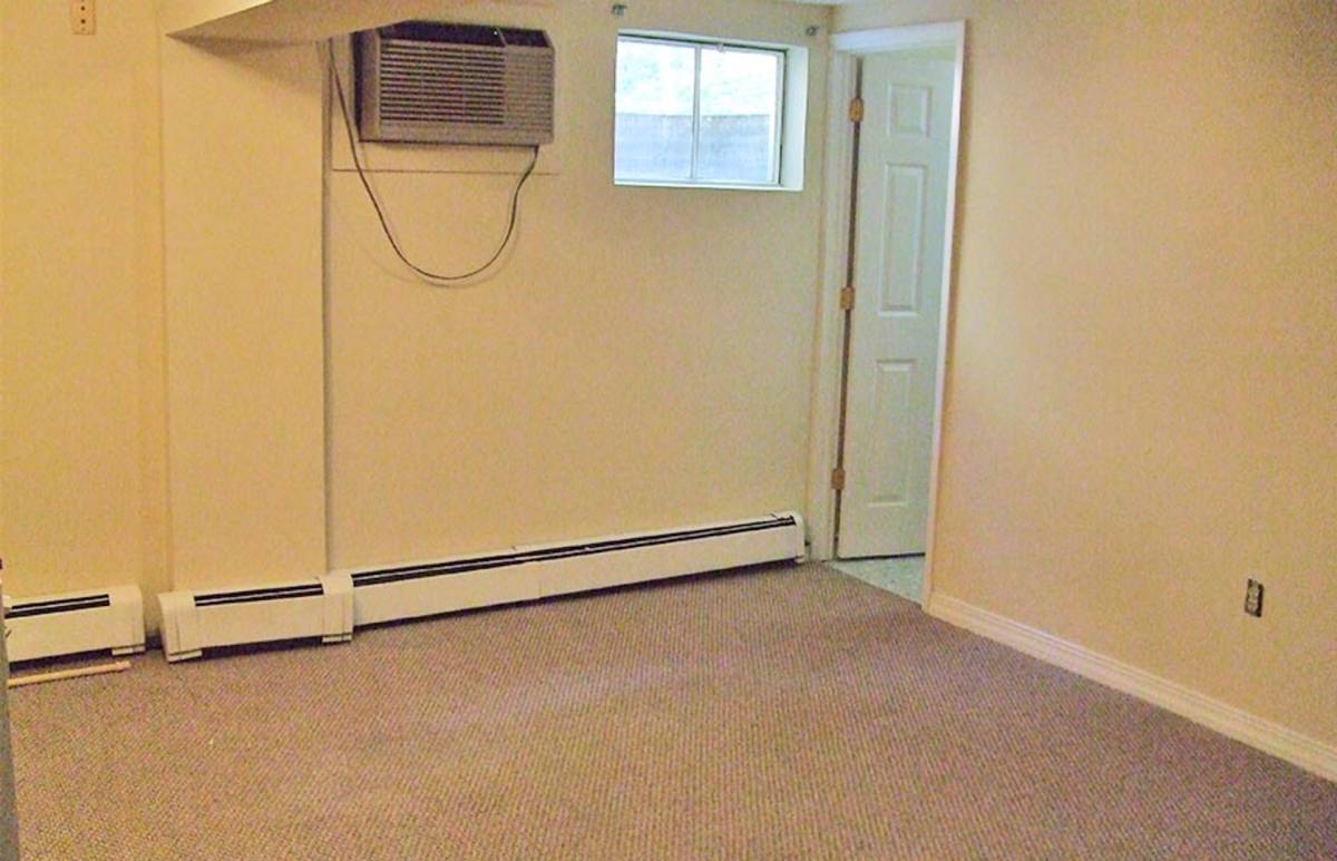 Apartment for rent at 353 McAlpin Ave, Cincinnati, OH 45220