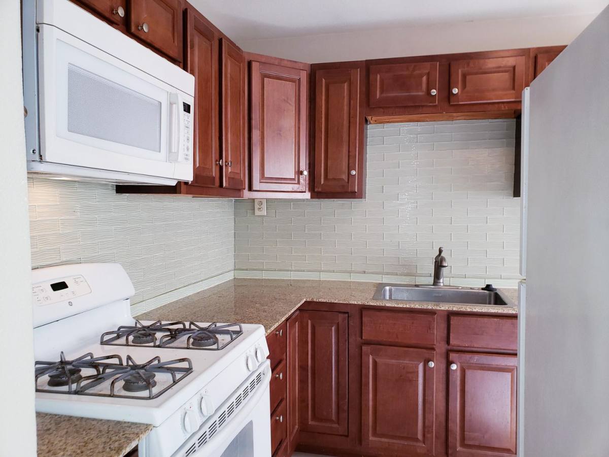 Apartment for rent at 6038-40 Victor St, Dallas, TX 75214
