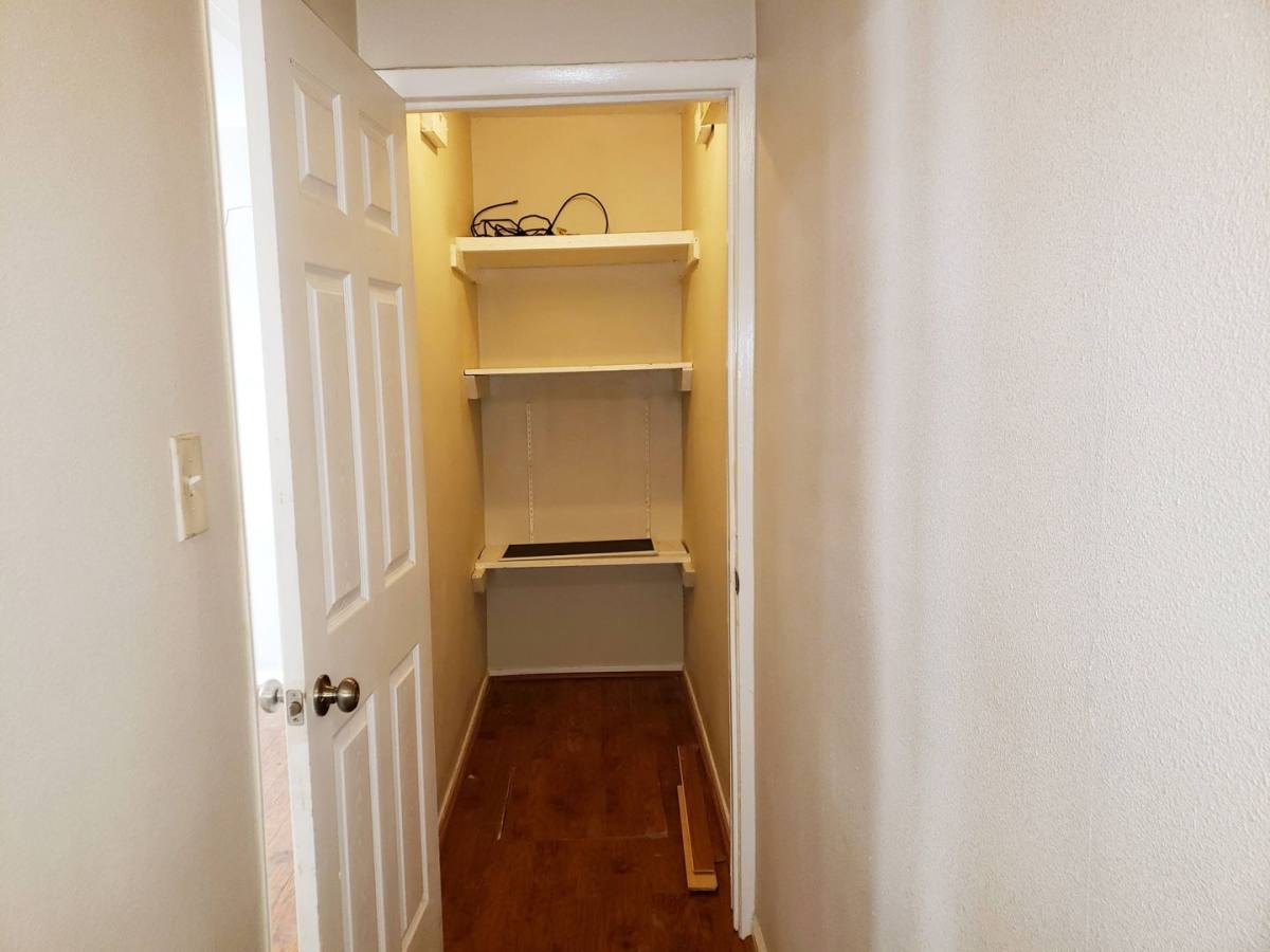 Apartment for rent at 6038-40 Victor St, Dallas, TX 75214