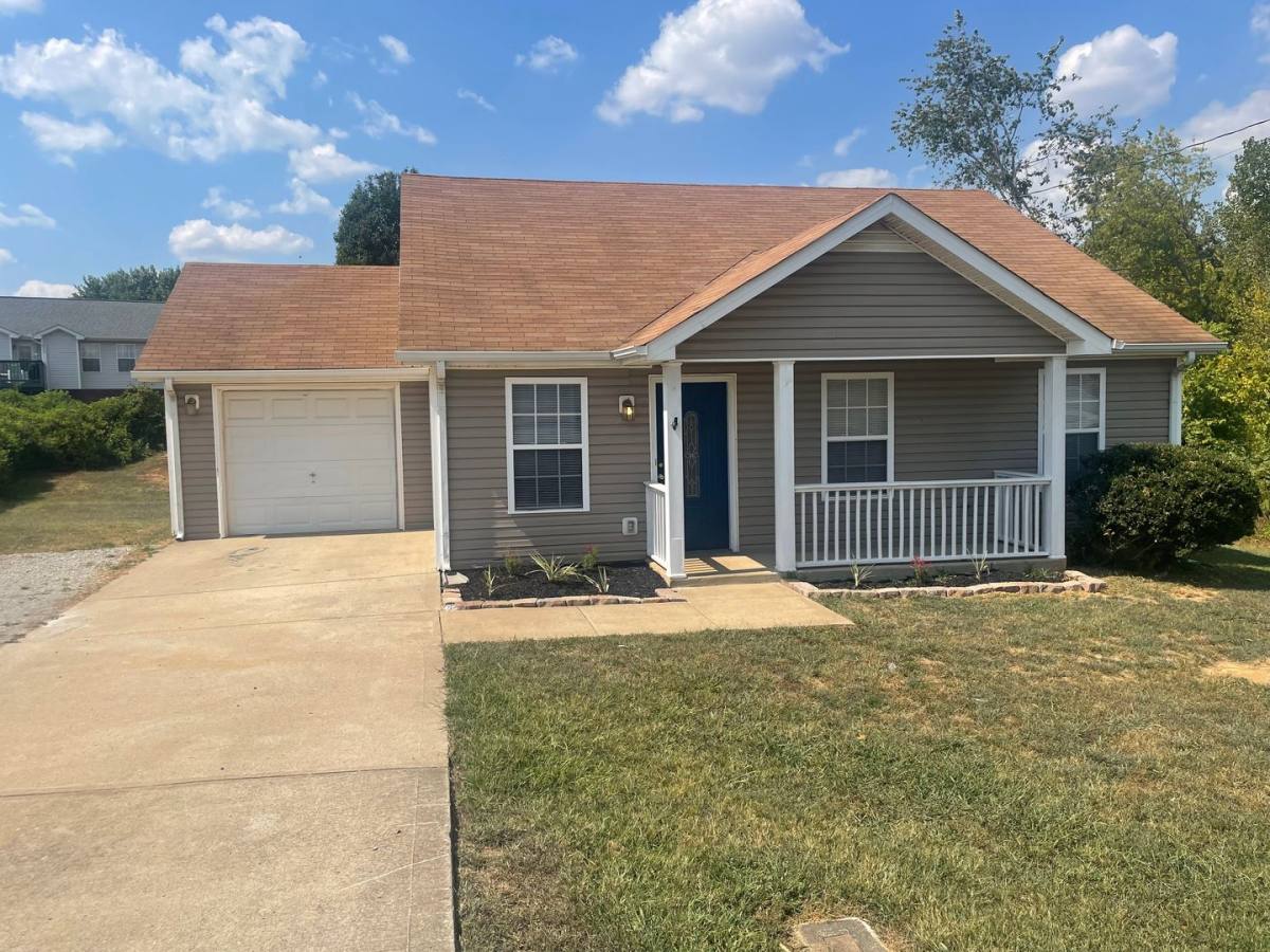 House for rent at 1031 McClardy Rd, Clarksville, TN 37042