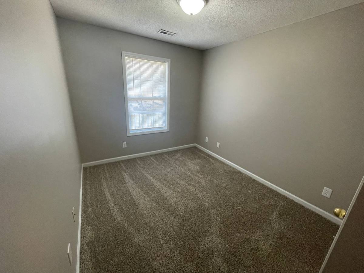 House for rent at 1031 McClardy Rd, Clarksville, TN 37042