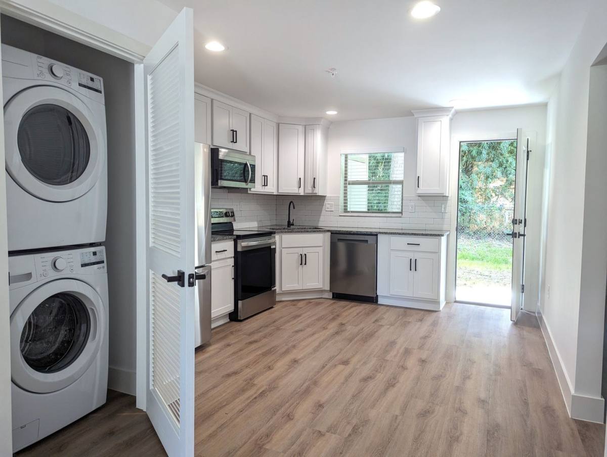 Apartment for rent at 1900 Danese Court #32, Jacksonville, FL 32207