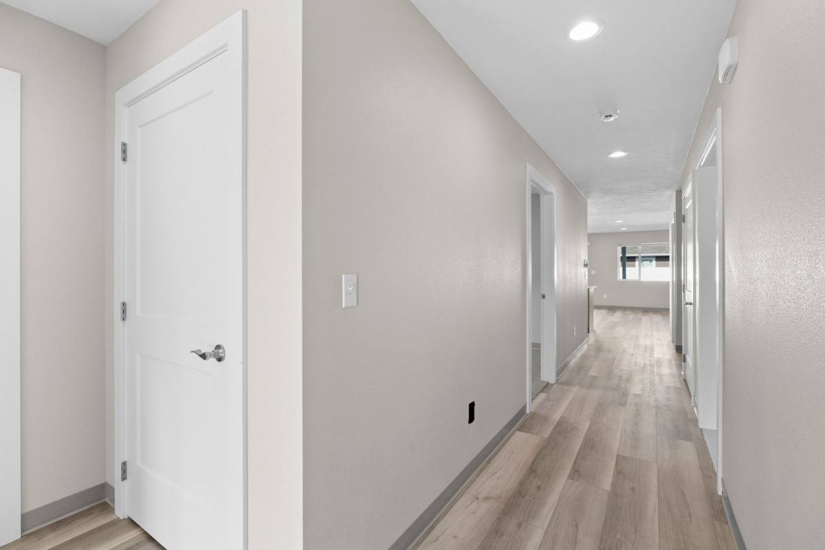 Townhouse for rent at 1703 N Selkirk Rd, Greenacres, WA 99016
