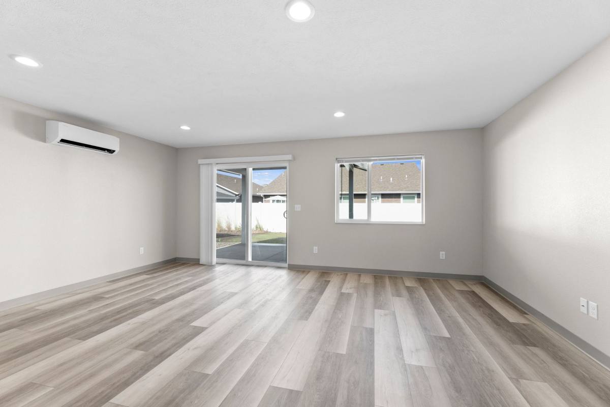 Townhouse for rent at 1703 N Selkirk Rd, Greenacres, WA 99016