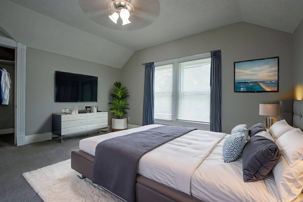 Apartment for rent at 6704 Binney St, Omaha, NE 68104