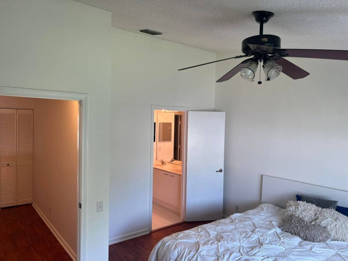 Townhouse for rent at 4878 SW 32nd, Fort Lauderdale, FL 33312
