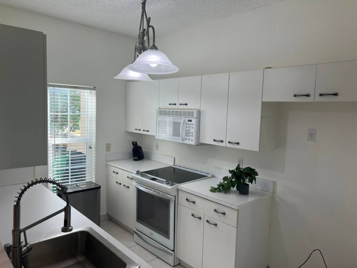 Townhouse for rent at 4878 SW 32nd, Fort Lauderdale, FL 33312