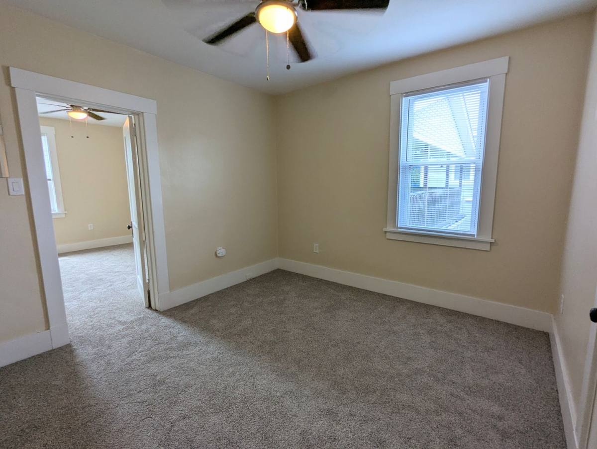 Apartment for rent at 2104 W St, Homestead, PA 15120