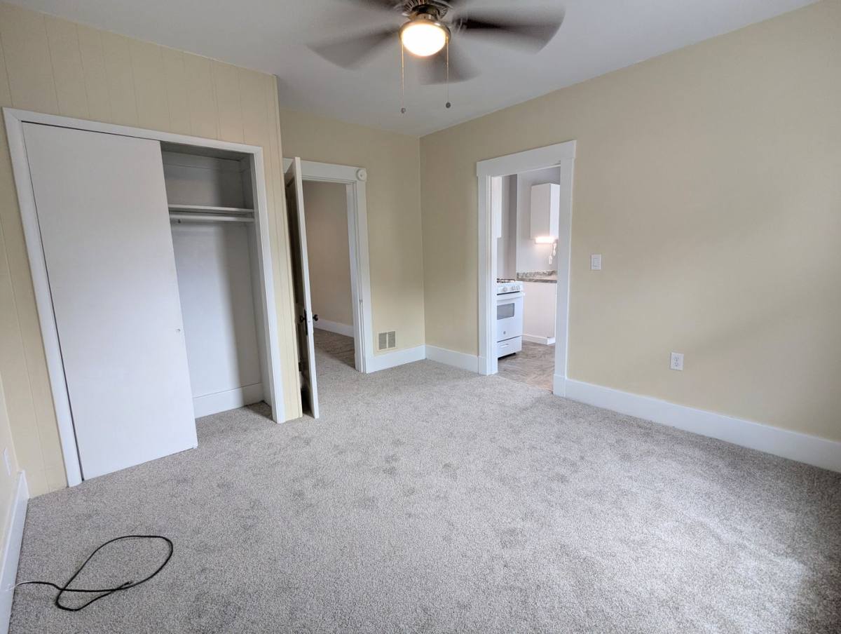 Apartment for rent at 2104 W St, Homestead, PA 15120