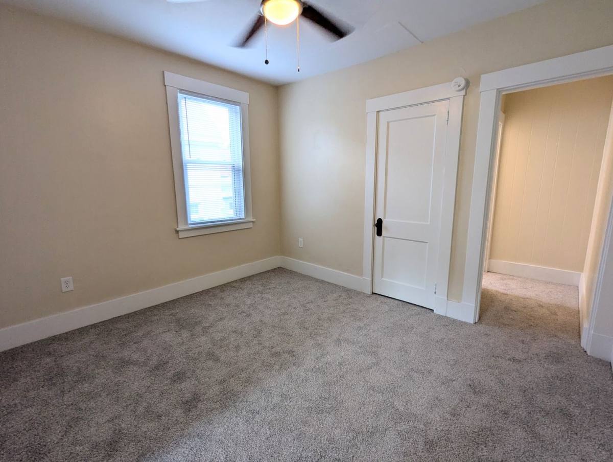 Apartment for rent at 2104 W St, Homestead, PA 15120