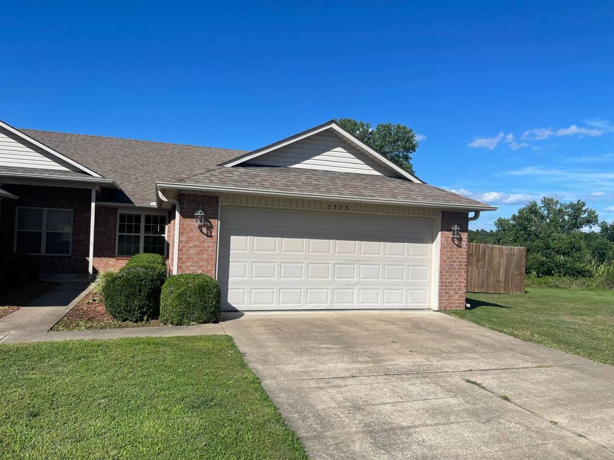 Apartment for rent at 2800-2809 Wharton Circle, Fort Smith, AR 72901
