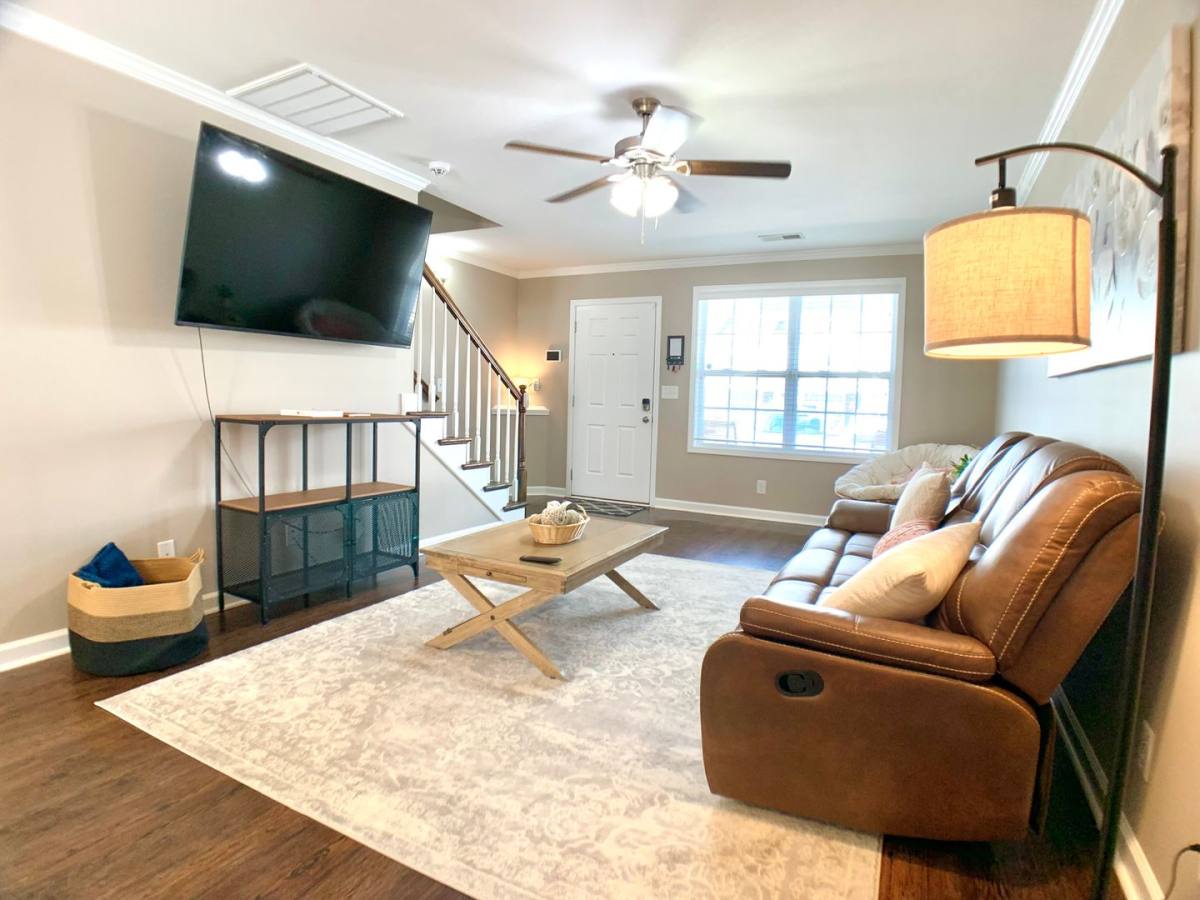 Townhouse for rent at 308 Sam Houston Circle, Clarksville, TN 37040