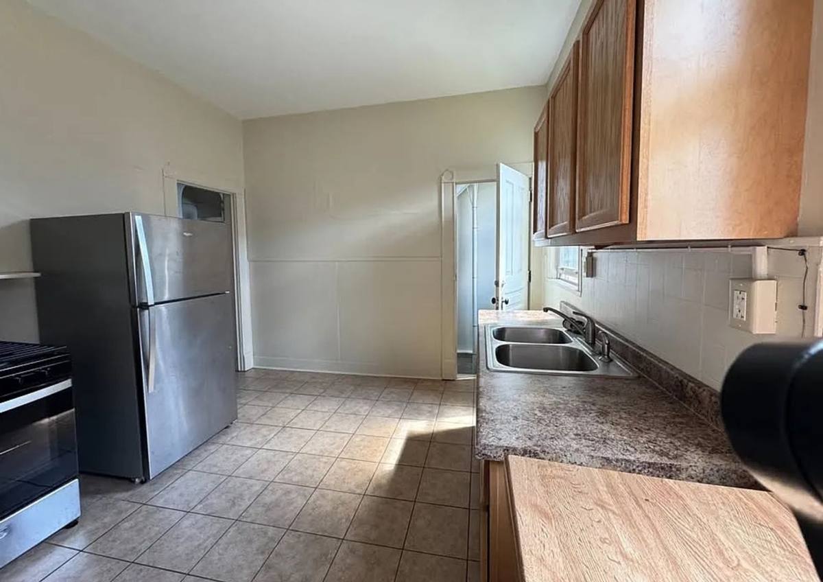 Apartment for rent at 205 N 18th Ave E, Duluth, MN 55812