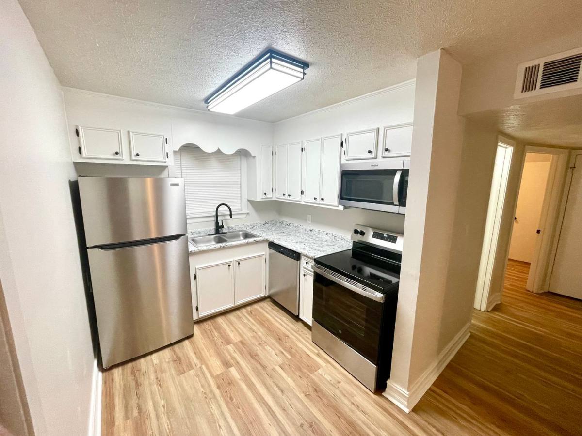 Apartment for rent at 219 Harrell St, Brandon, MS 39042