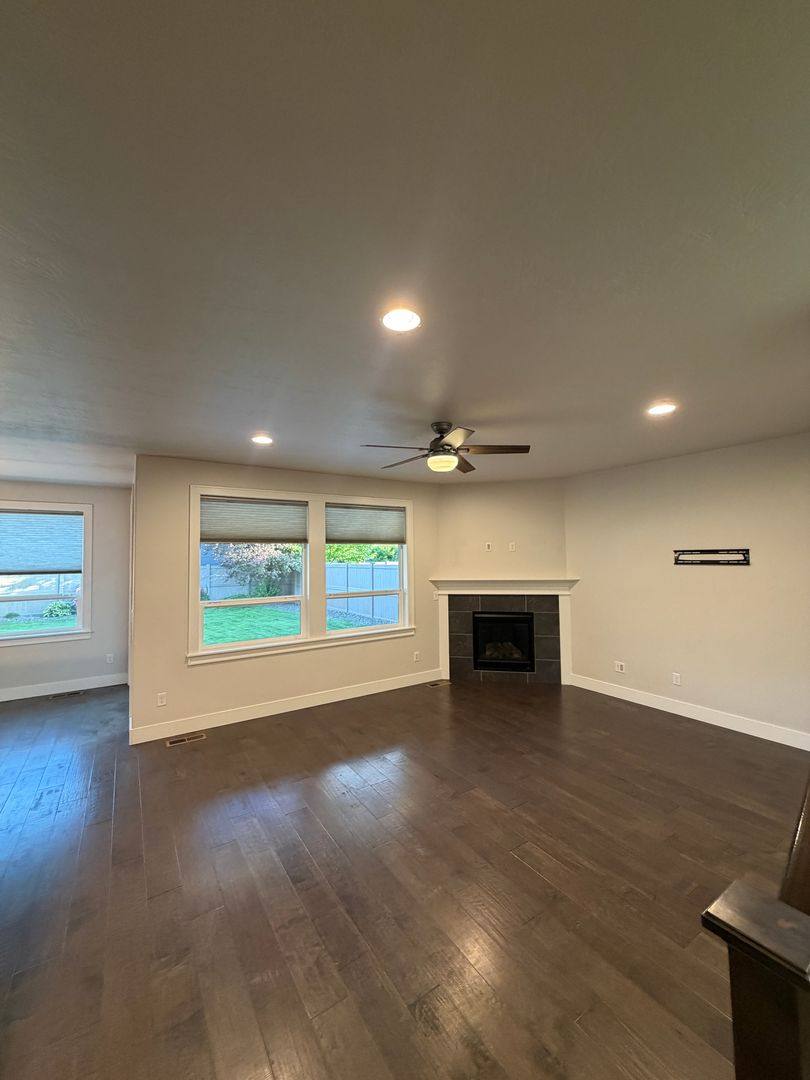 House for rent at 2517 E Ashlar Dr, Meridian, ID 83642