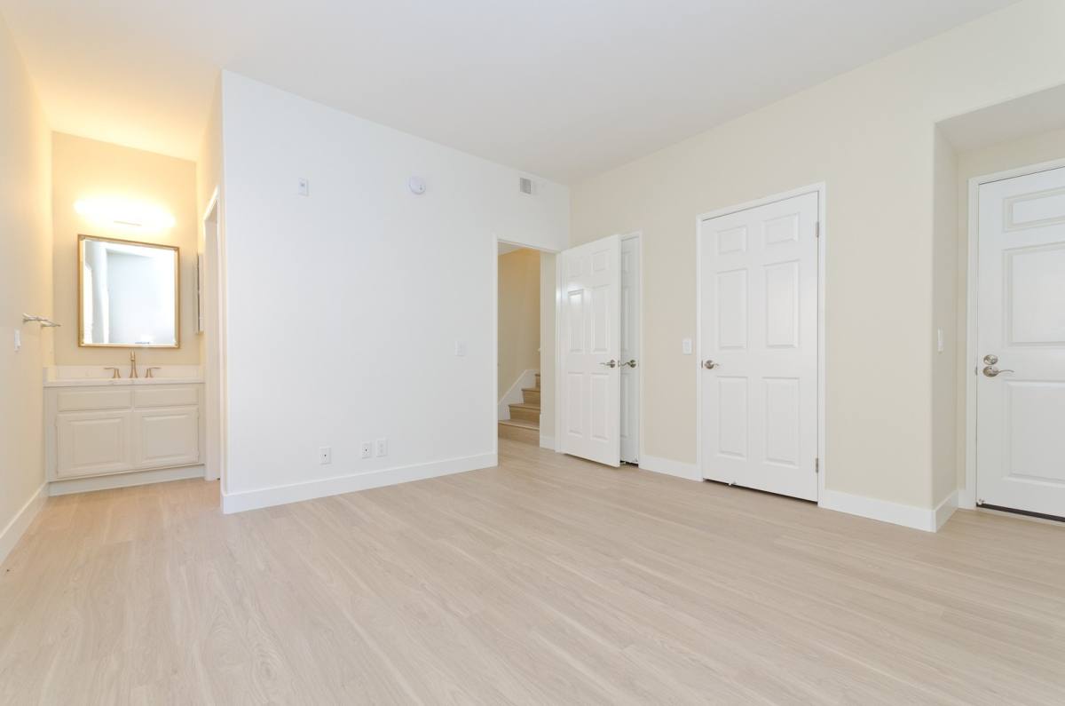 Apartment for rent at 1230 Wellesley Ave, Los Angeles, CA 90025