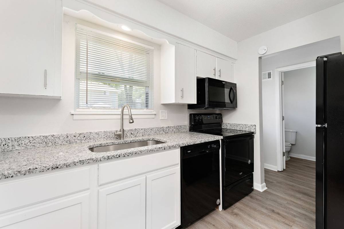 Townhouse for rent at 221 E Washington St #A, Belton, MO 64012
