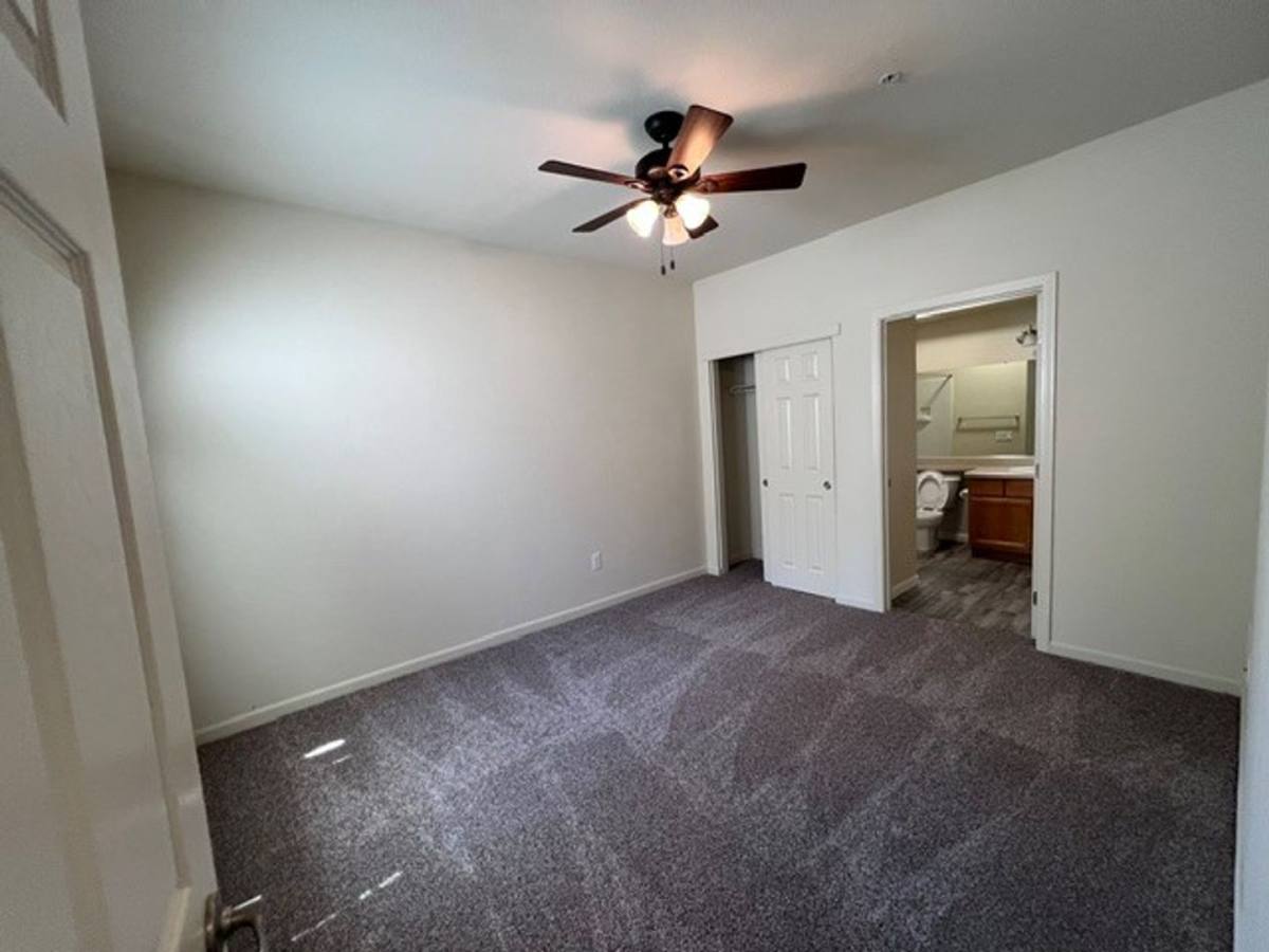 Condo for rent at 5201 Laguna Oaks Dr, Elk Grove, CA 95758