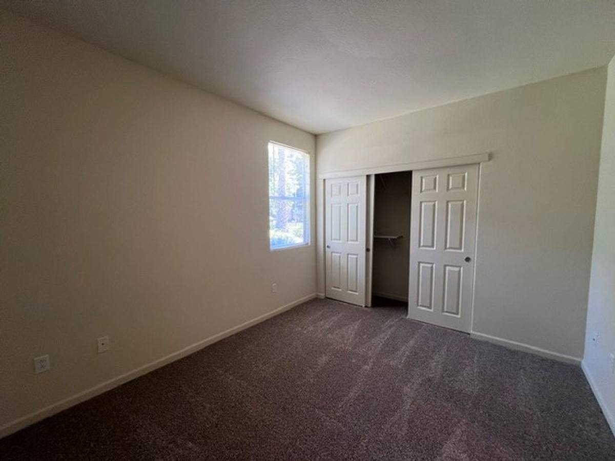 Condo for rent at 5201 Laguna Oaks Dr, Elk Grove, CA 95758
