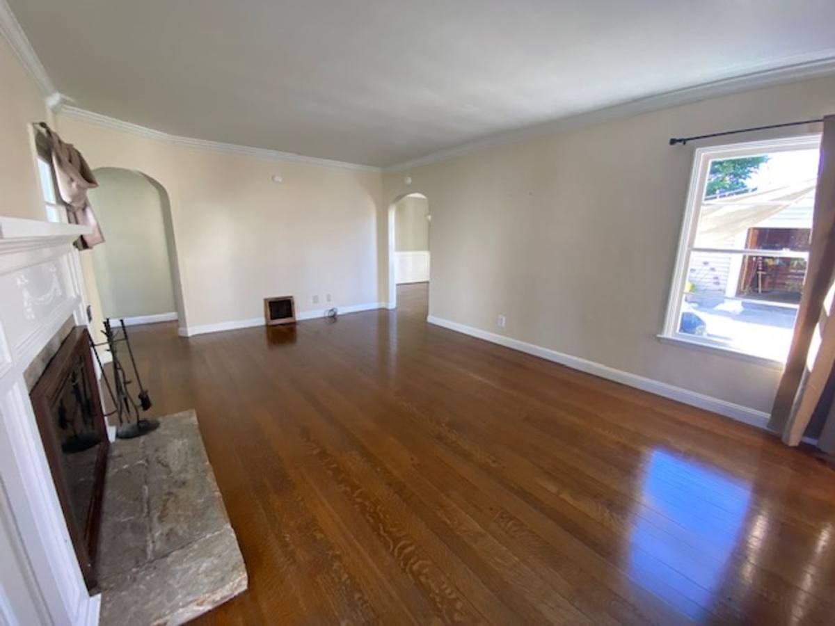 House for rent at 32 Alameda Ave, Salinas, CA 93901