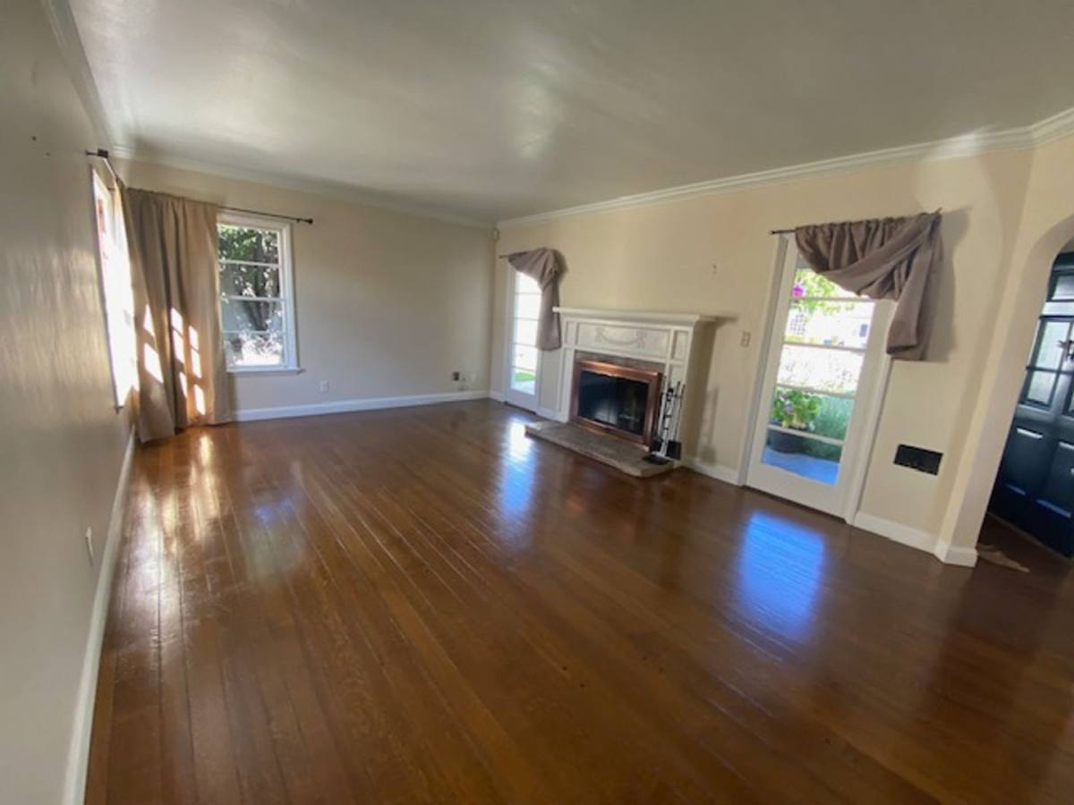 House for rent at 32 Alameda Ave, Salinas, CA 93901