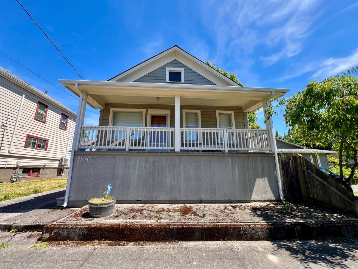 House for rent at 2916 SE 17th Ave, Portland, OR 97202