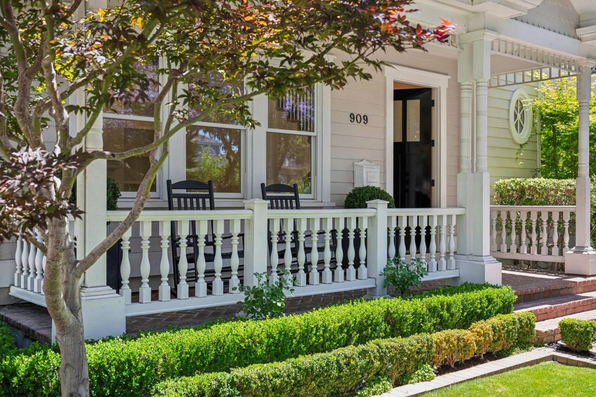 House for rent at 909 Ramona St, Palo Alto, CA 94301