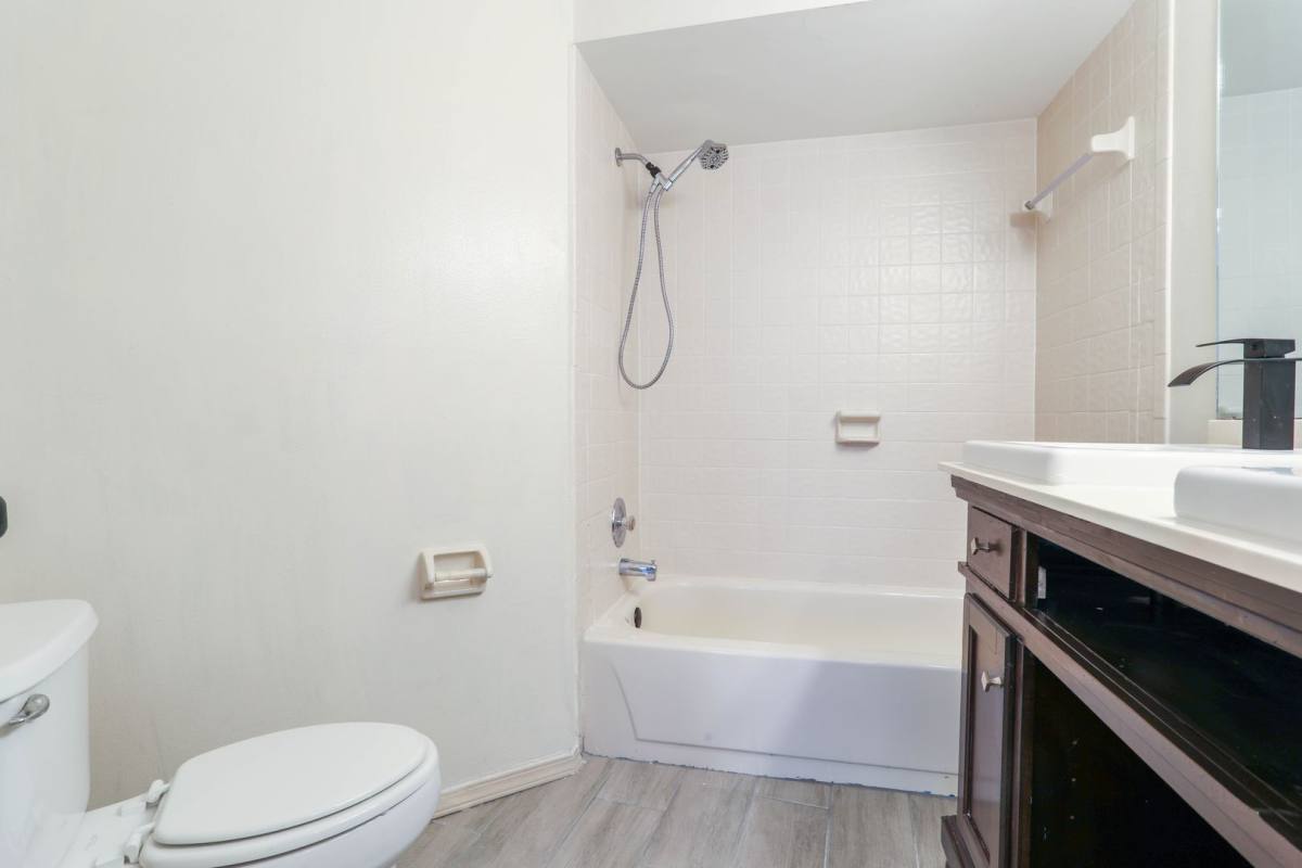 Apartment for rent at 3655 Atrium Dr, Orlando, FL 32822