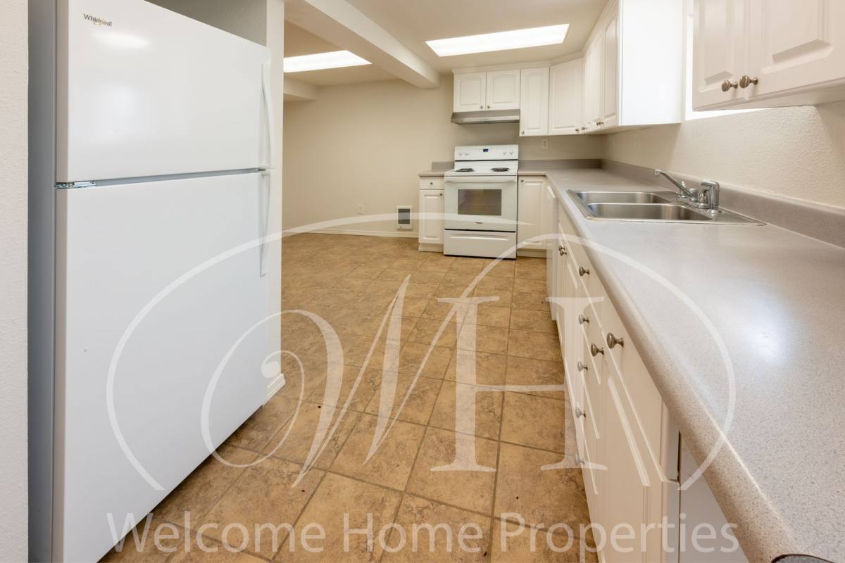Apartment for rent at 37 NW Evans Ave, College Place, WA 99324