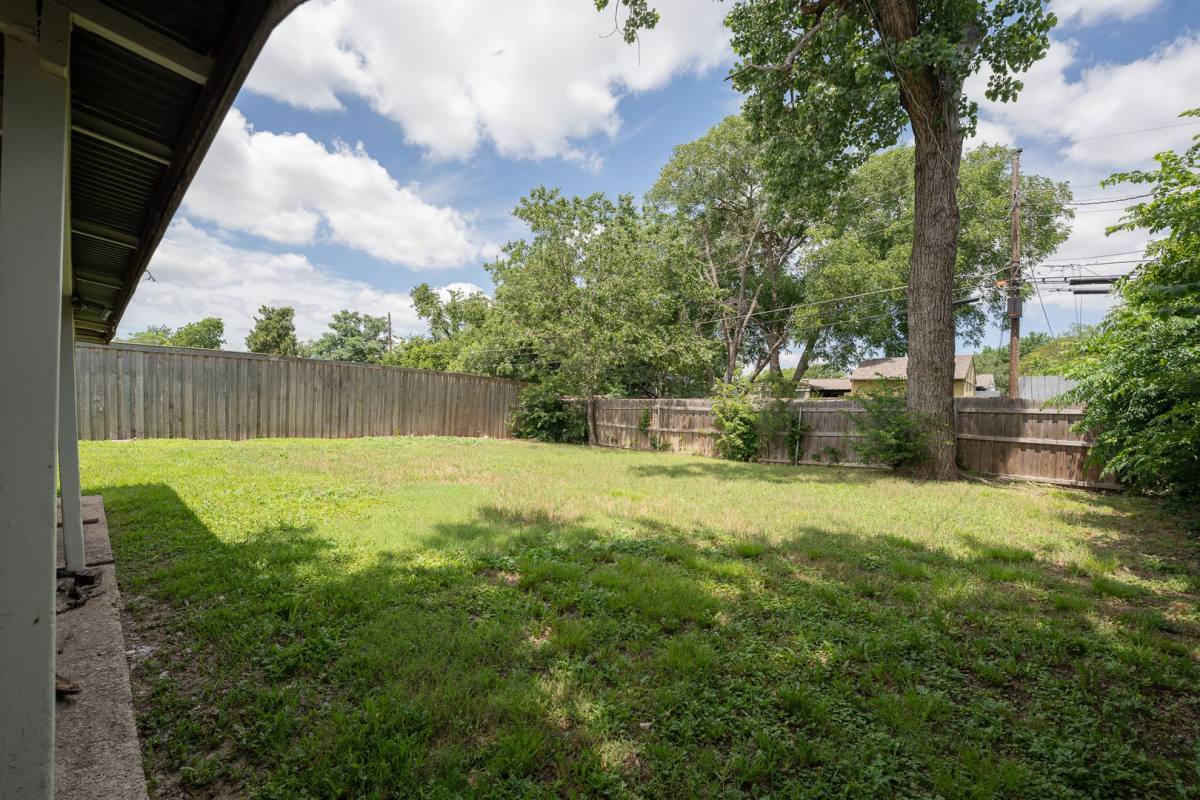 House for rent at 3057 Dogwood Dr, Mesquite, TX 75150