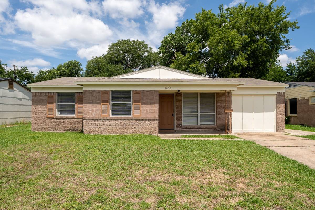 House for rent at 3057 Dogwood Dr, Mesquite, TX 75150