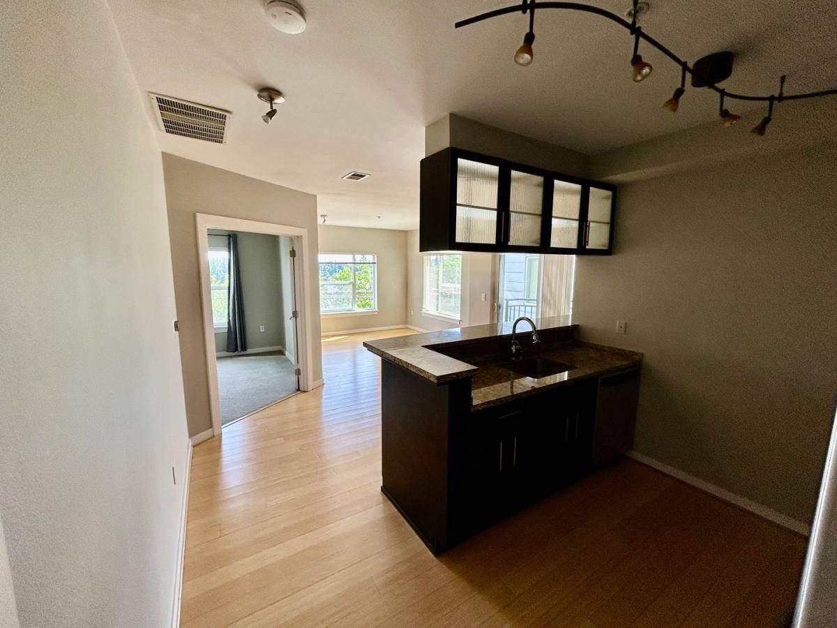 Apartment for rent at 1026 NE 65th St, Seattle, WA 98115