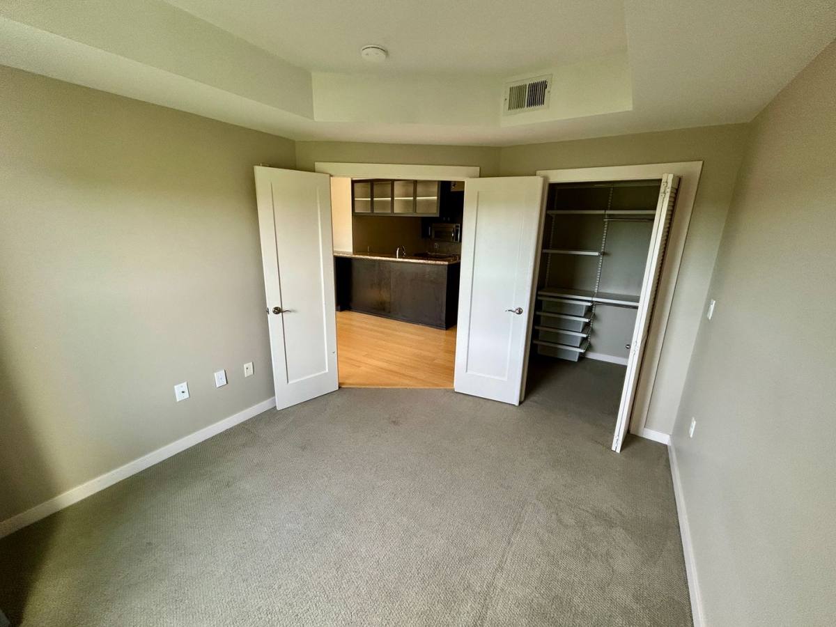 Apartment for rent at 1026 NE 65th St, Seattle, WA 98115