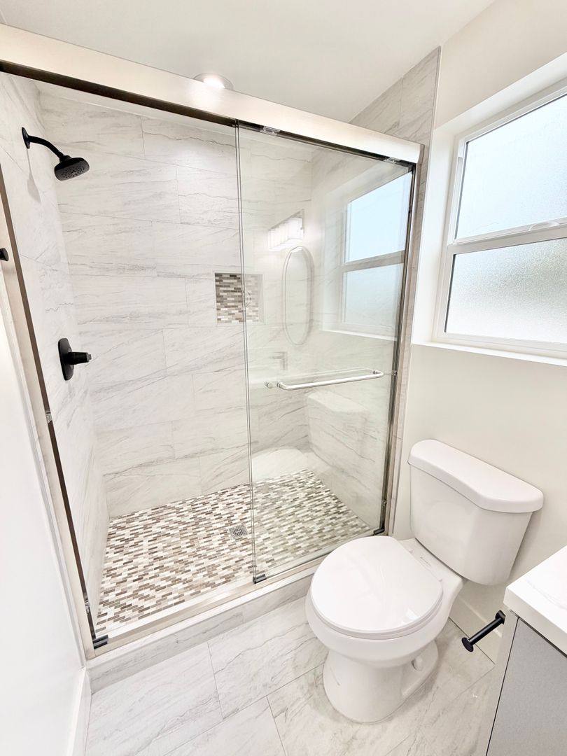 Apartment for rent at 140 1 2 W, Los Angeles, CA 90003