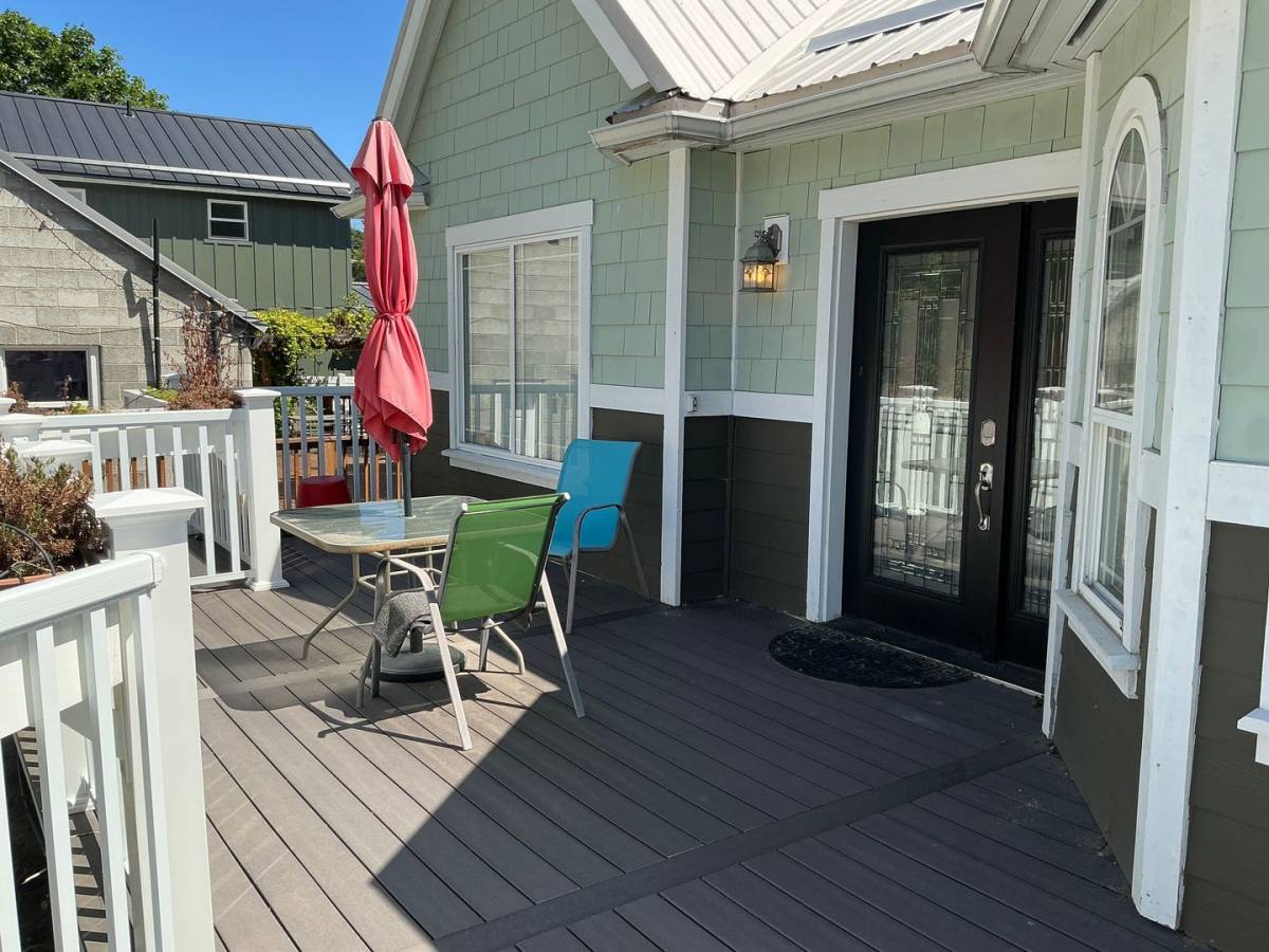 Apartment for rent at 528 E Wapato Ave, Chelan, WA 98816
