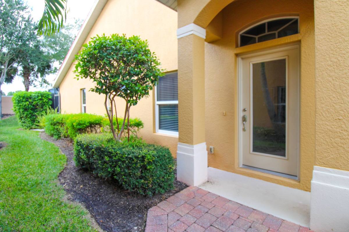 House for rent at 15077 Cortona Way, Naples, FL 34120