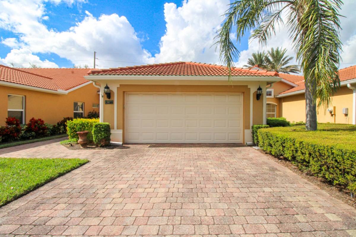 House for rent at 15077 Cortona Way, Naples, FL 34120