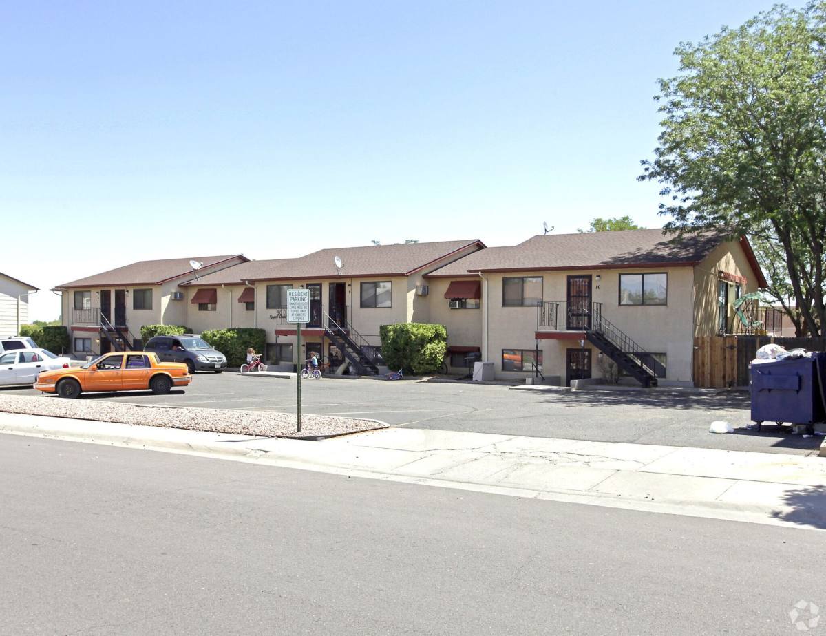 Apartment for rent at 50 Royal Crest Dr, Pueblo, CO 81005