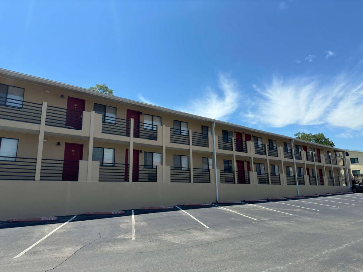 Condo for rent at 403 Hayden Rd #221, Tallahassee, FL 32304