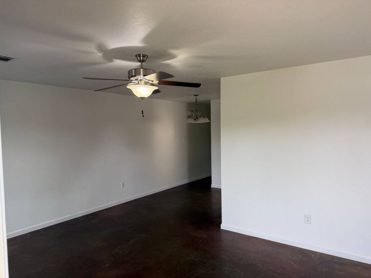 Townhouse for rent at 415-417 Middle Rd, Conway, AR 72032