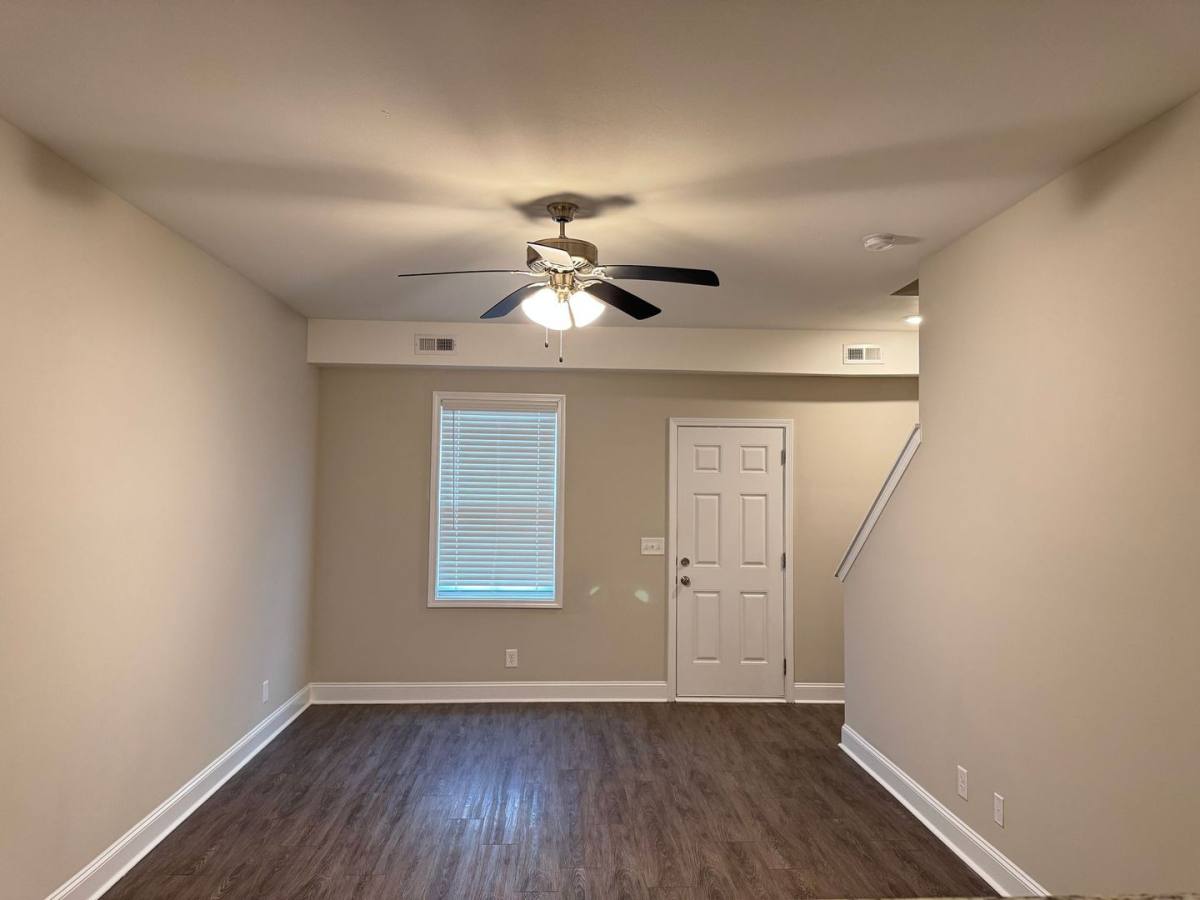 Townhouse for rent at 295 Smithson Lane, Clarksville, TN 37040