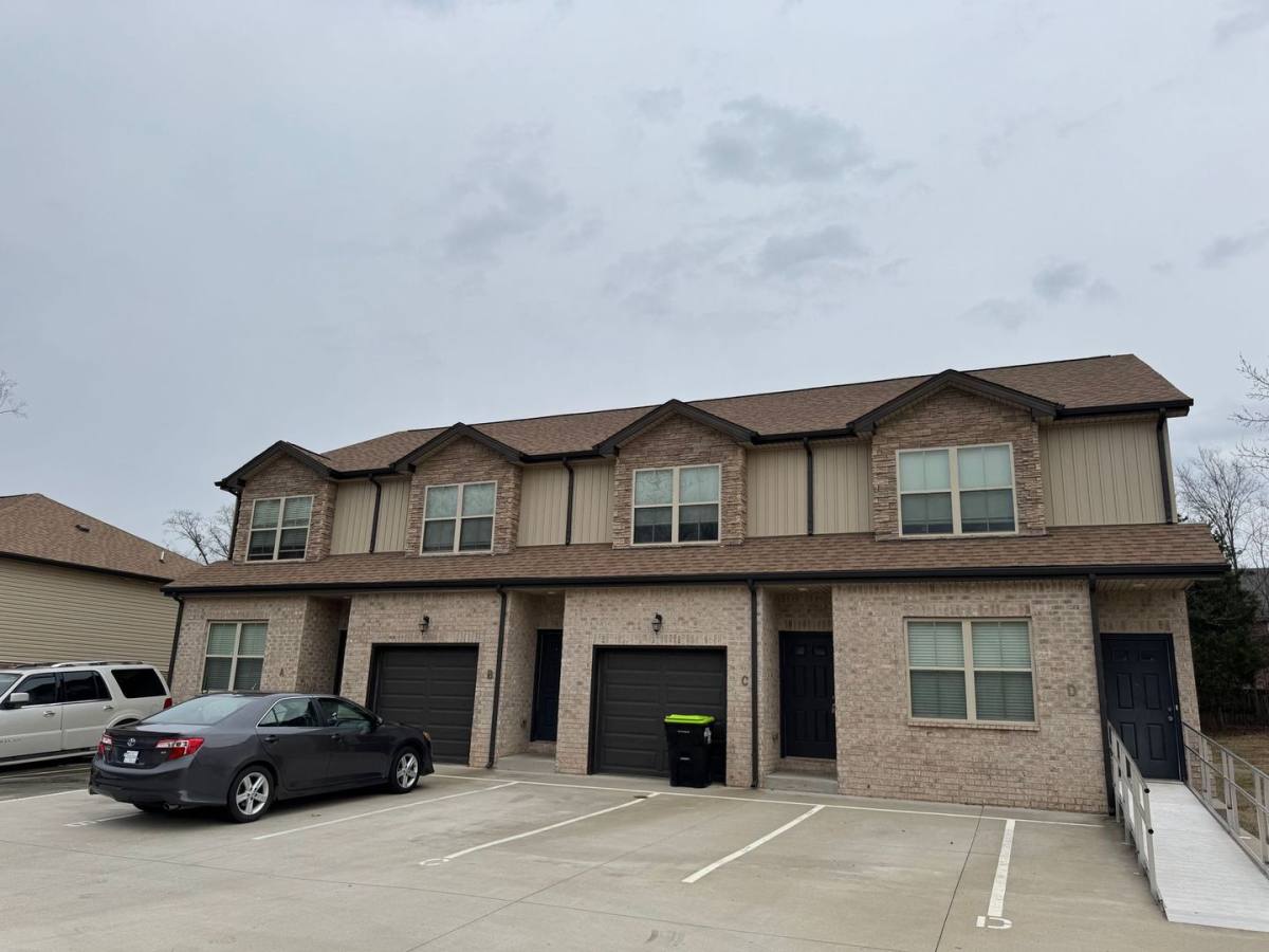 Townhouse for rent at 295 Smithson Lane, Clarksville, TN 37040