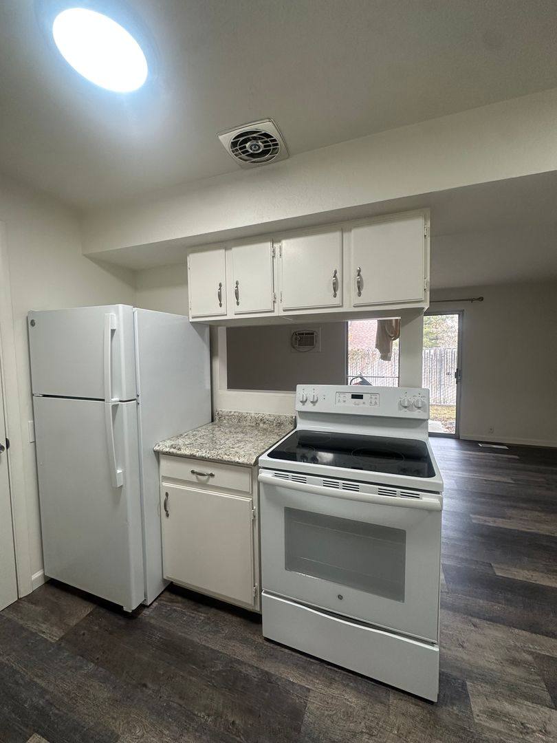 Apartment for rent at 745 E Lazon Ave, Sandy, UT 84094