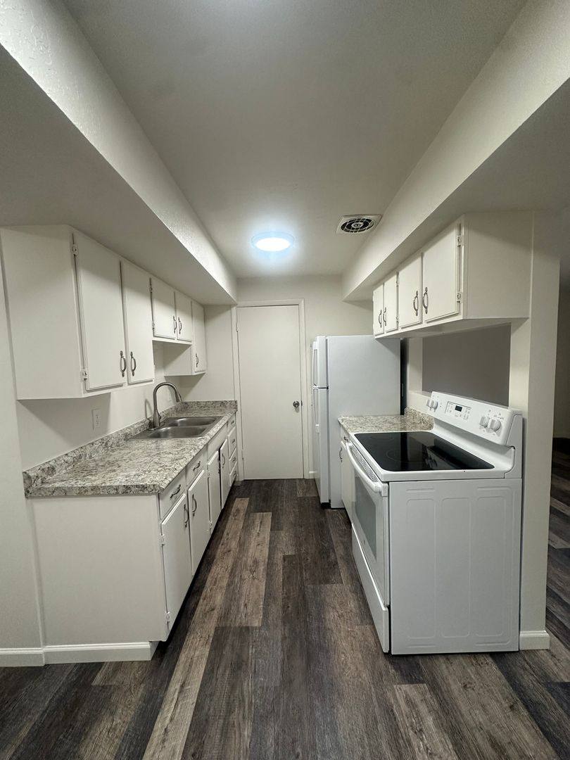 Apartment for rent at 745 E Lazon Ave, Sandy, UT 84094