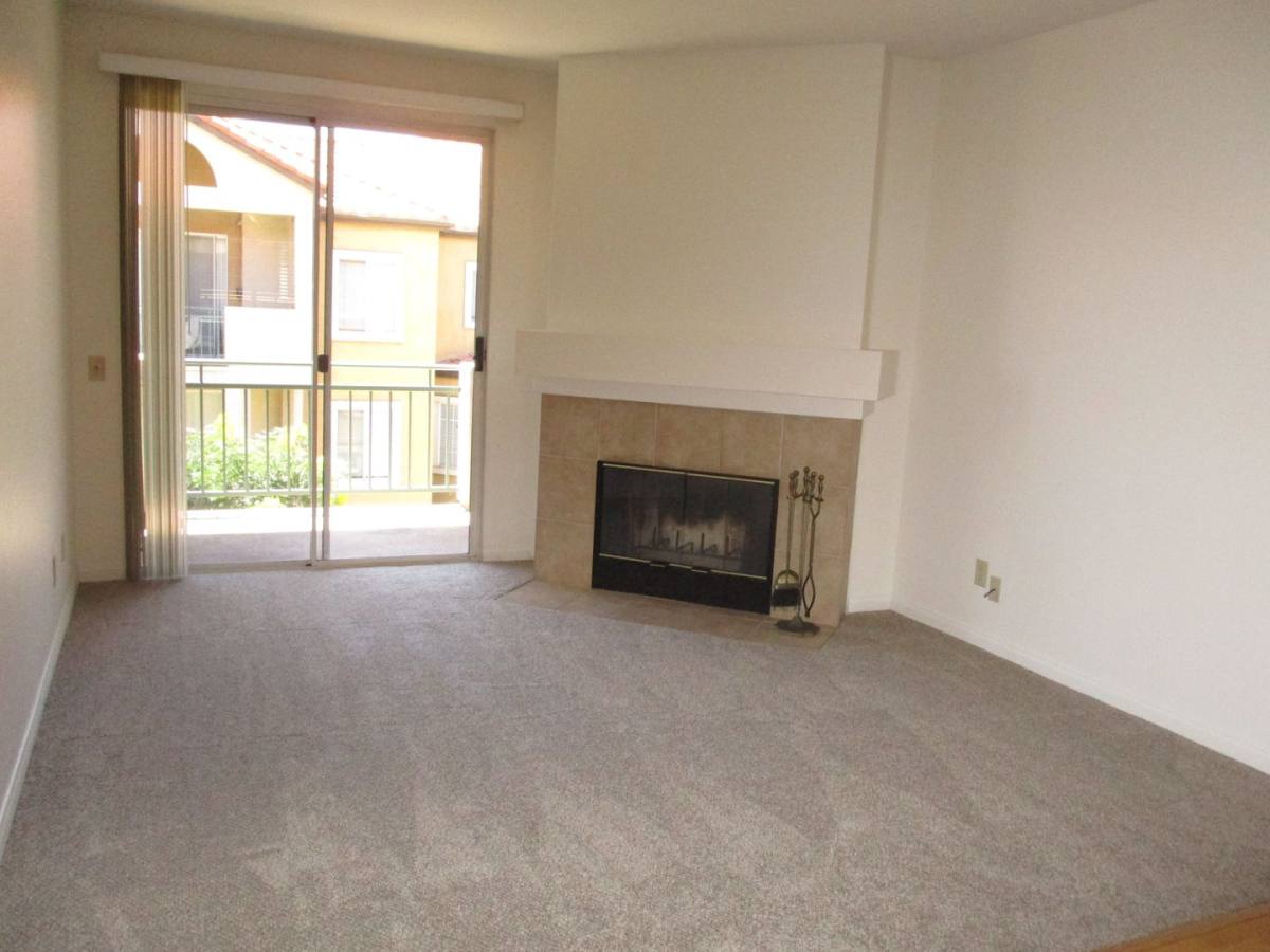 Condo for rent at 2020 Camino De La Reina, San Diego, CA 92108