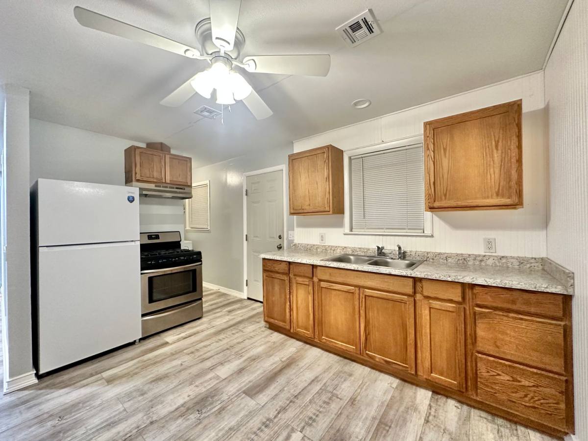 House for rent at 1604 Summit, Muskogee, OK 74403