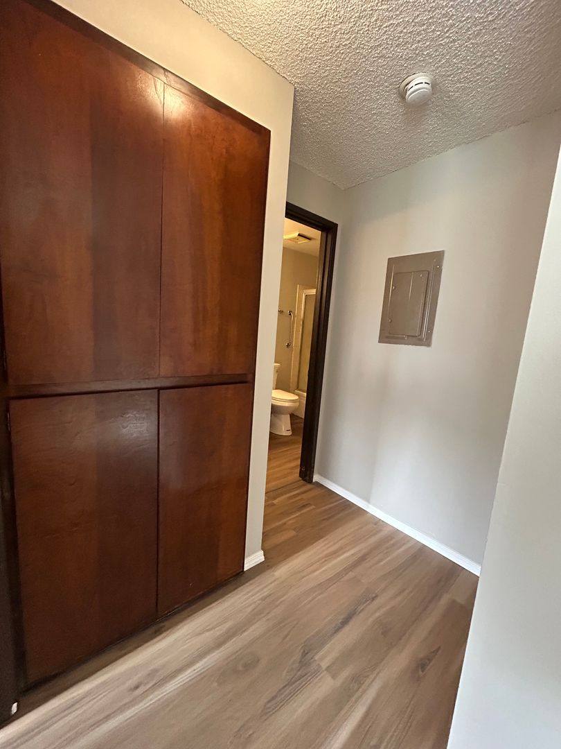 Apartment for rent at 231 20th Ave, Longview, WA 98632