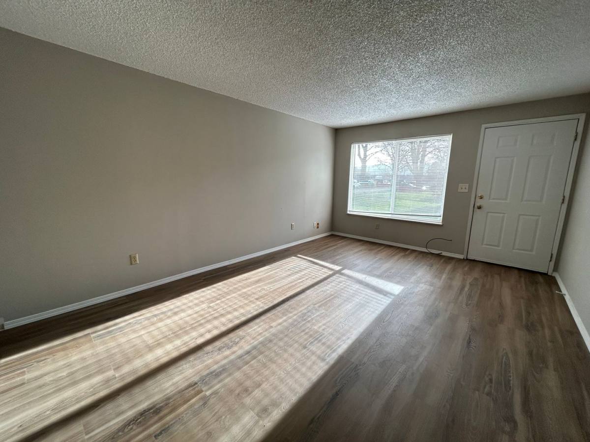 Apartment for rent at 231 20th Ave, Longview, WA 98632