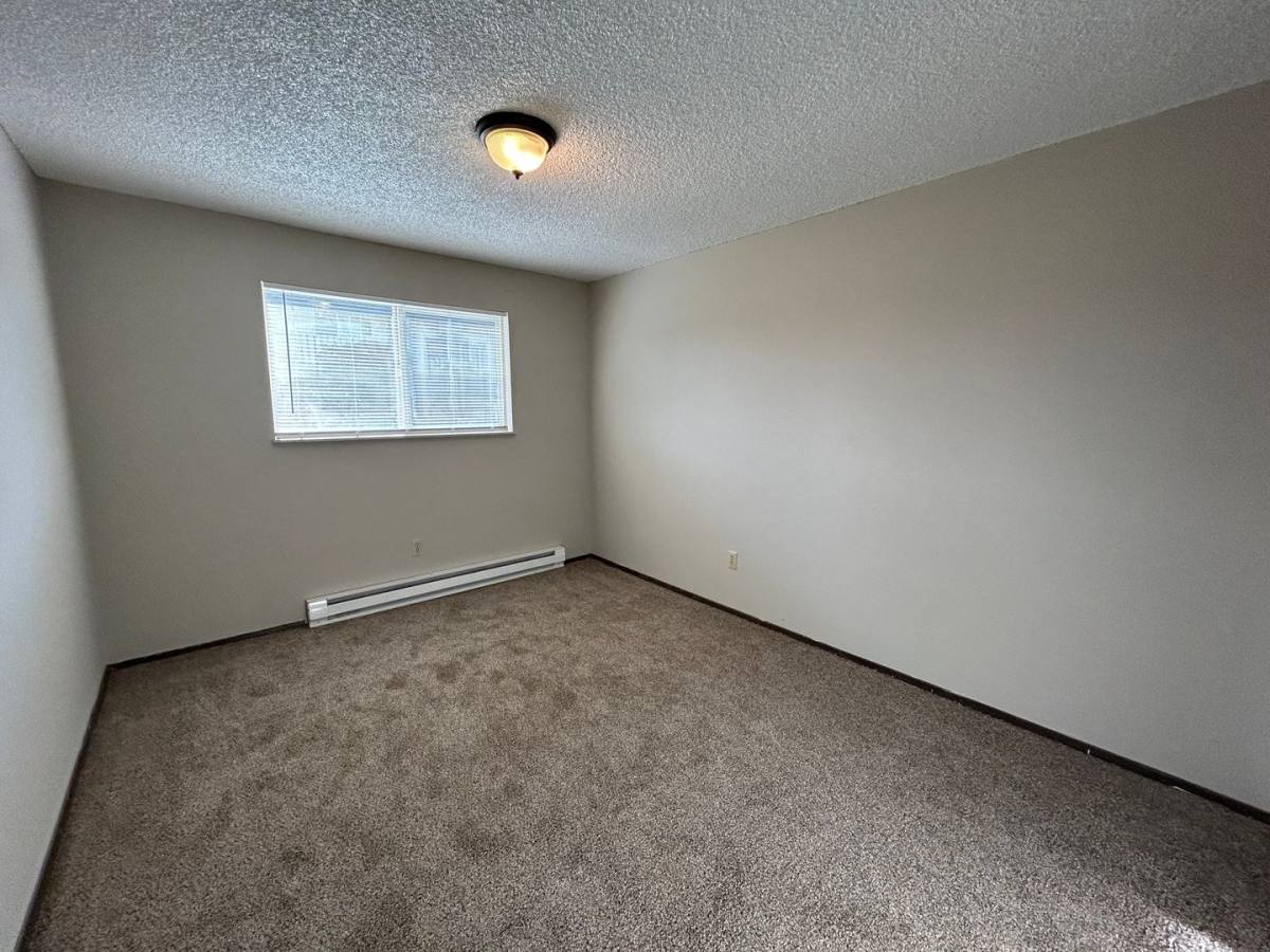 Apartment for rent at 231 20th Ave, Longview, WA 98632